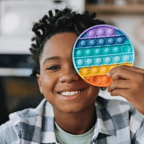 Crianças com Autismo: Como Estimular com Brinquedos Educativos